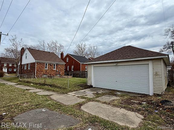 3rd image of 10055 Ward St
