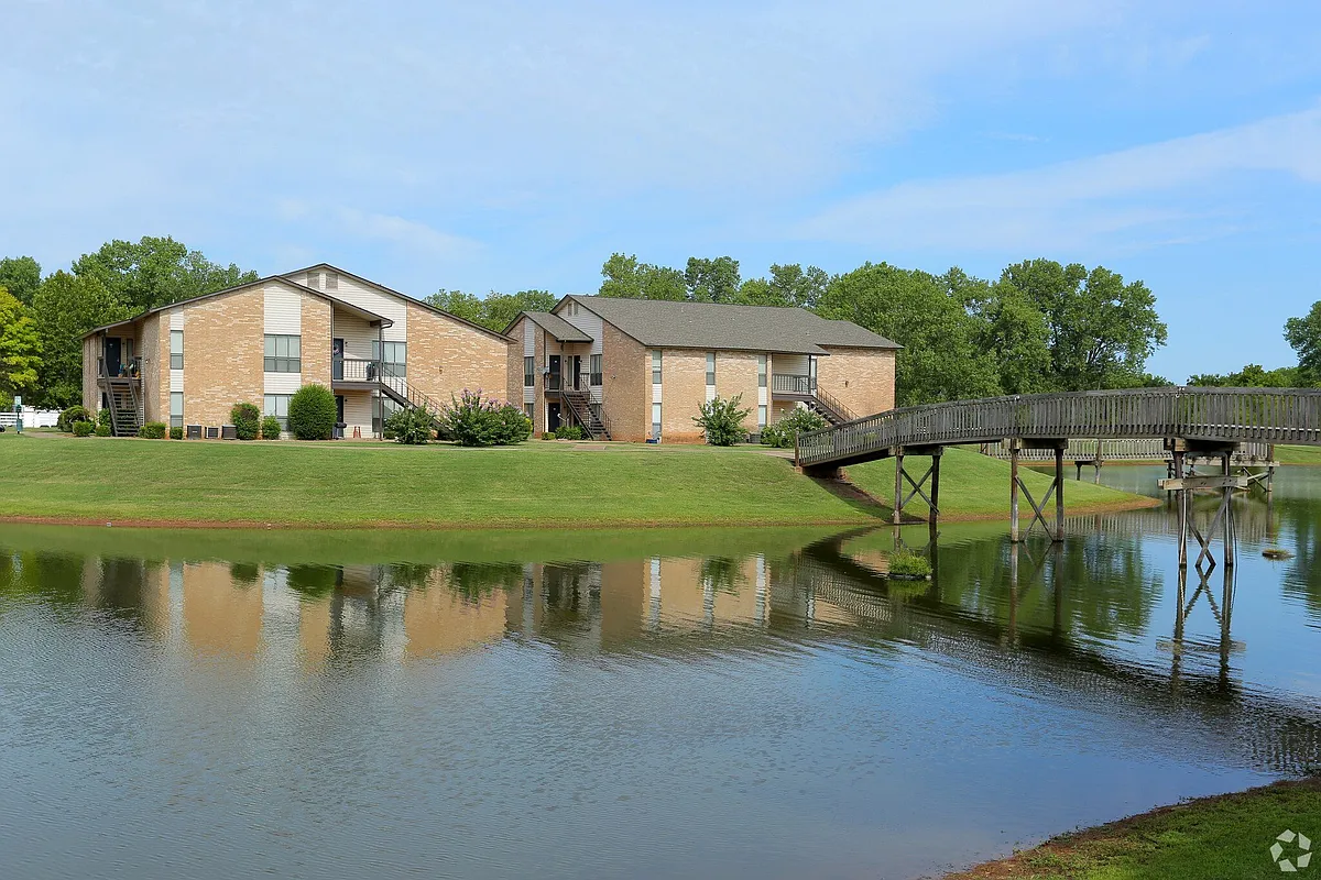 Building Photo - Reflections at Stillwater
