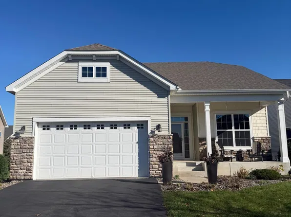 7482 Queensland Ln N, Maple Grove, MN 55311
