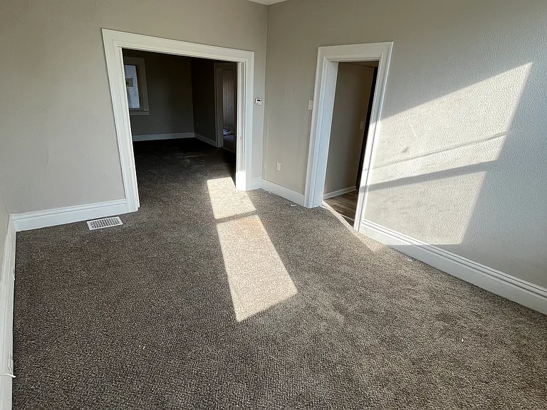 7348 Denniston Ave — Photo 9