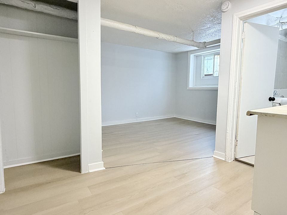 1st image of 1441 Wyandotte St E #17
