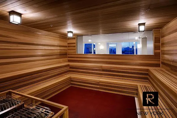 Sold by R New York | media 19