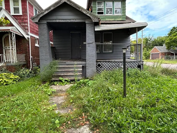 8949 Manor St, Detroit, MI 48204