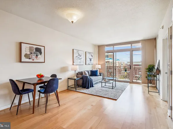 888 N Quincy St Unit 1004, Arlington, VA 22203