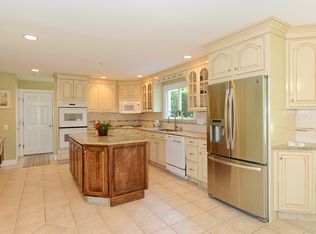 1 Green Apple Ct, Sparta, NJ 07871