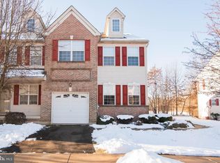 369 Wheatfield Cir, Hatfield, PA 19440
