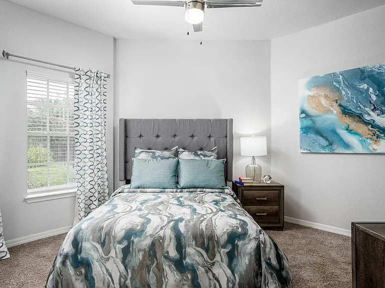 Lakeview Oaks — Photo 9