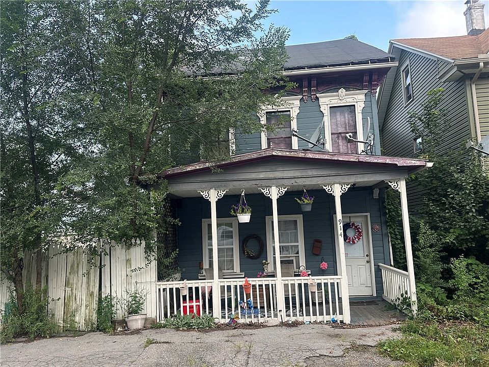 1st image of 914 4th Ave