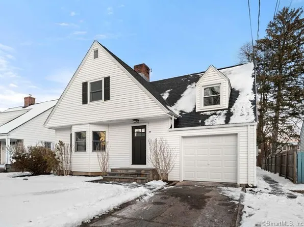 55 Elm Tree Place, Stamford, CT 06906