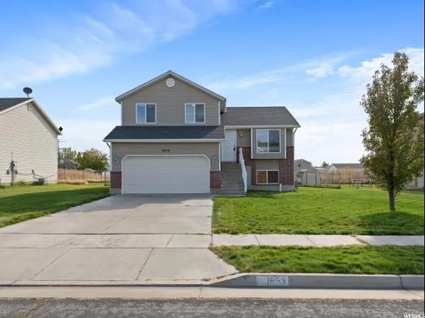 1653 W 600 N, Clinton, UT 84015