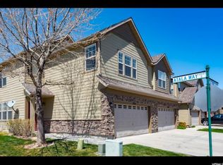13512 S Leaf Wing Ln, Riverton, UT 84065