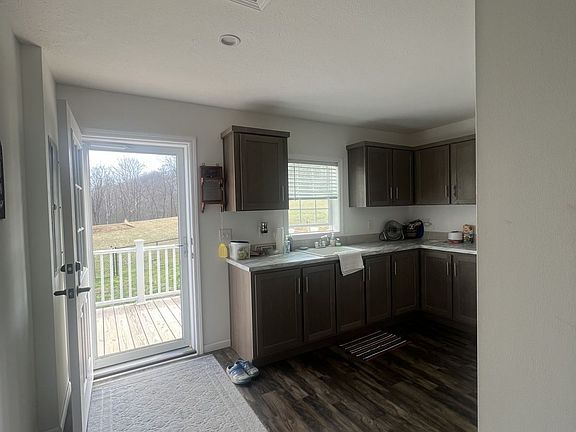 3rd image of 50238 Headley Rd