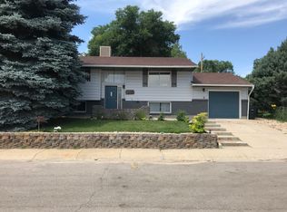 311 S 2nd St, Glenrock, WY 82637