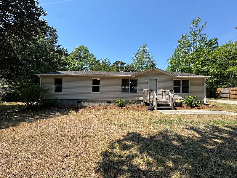 1st image of 792 Wildwood Cir