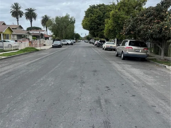 1725 W 38th St, Los Angeles, CA 90062