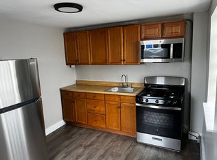 324 Dickinson St FLOOR 3, Philadelphia, PA
