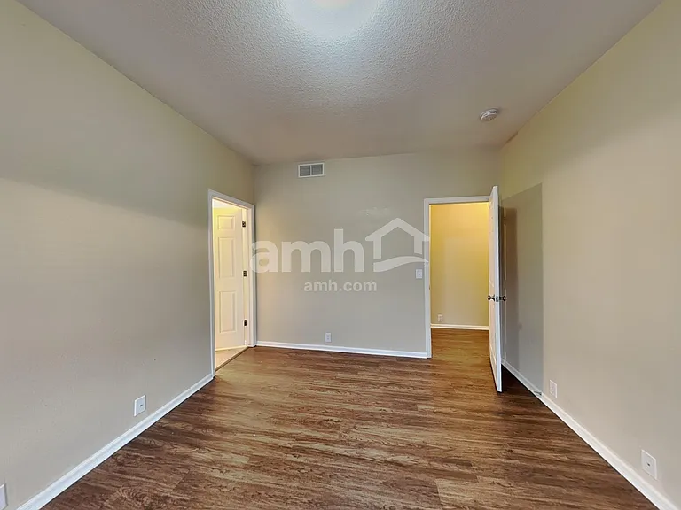 209 Homestead Way — Photo 11
