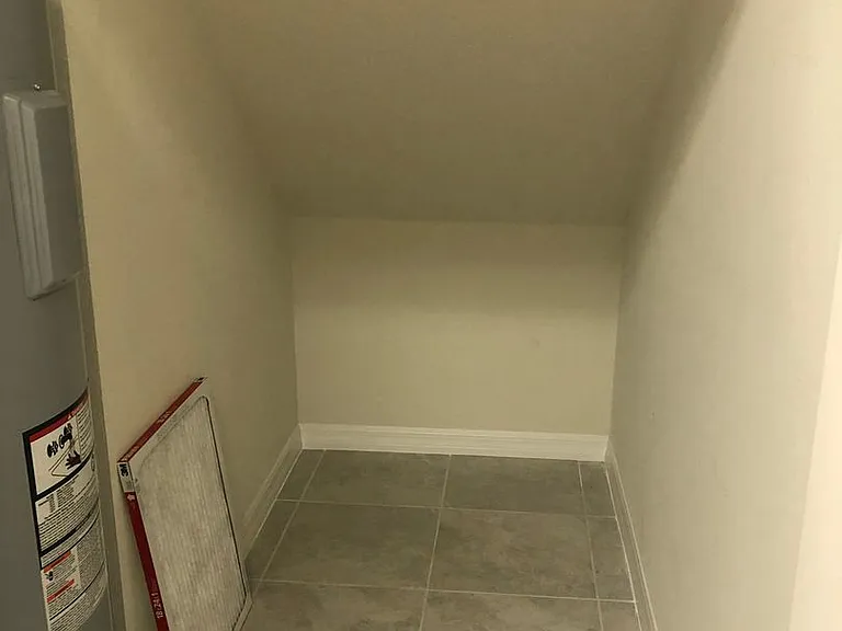 2674 Mead Ave — Photo 27