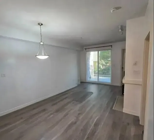 10237 133rd St #9 — Photo 3
