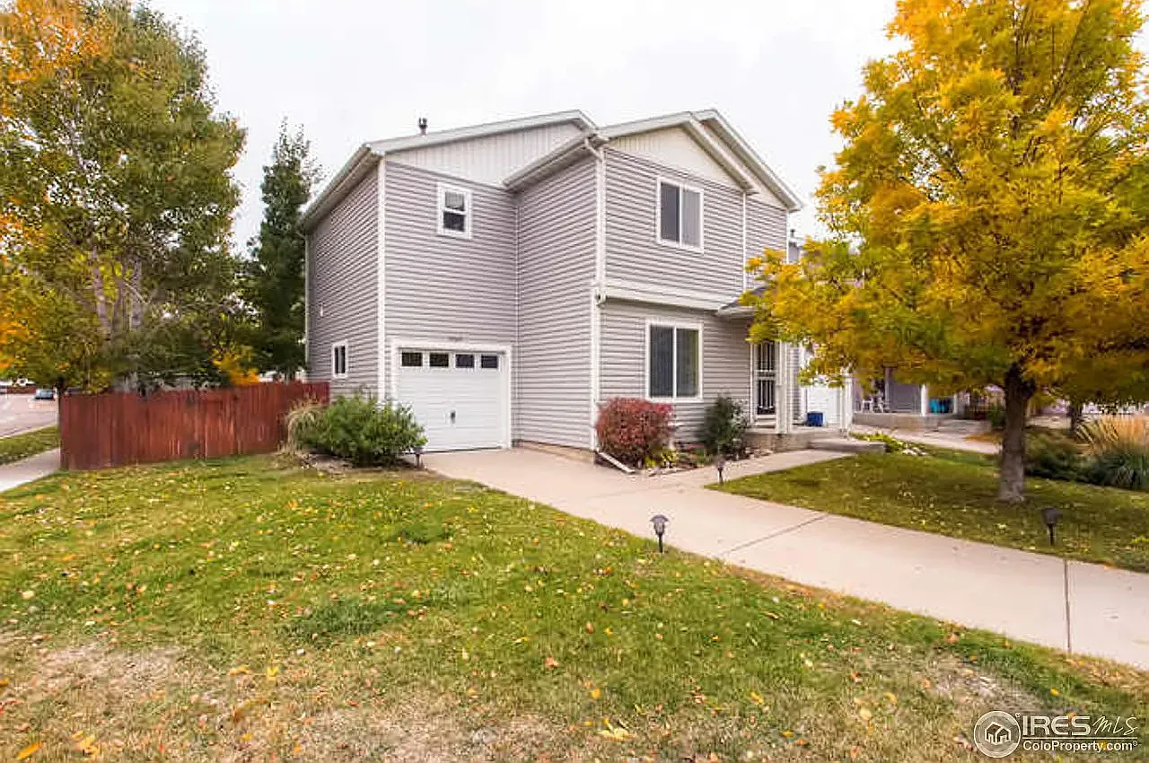 3 bed, 1410 sqft, $2,025 — Photo 1