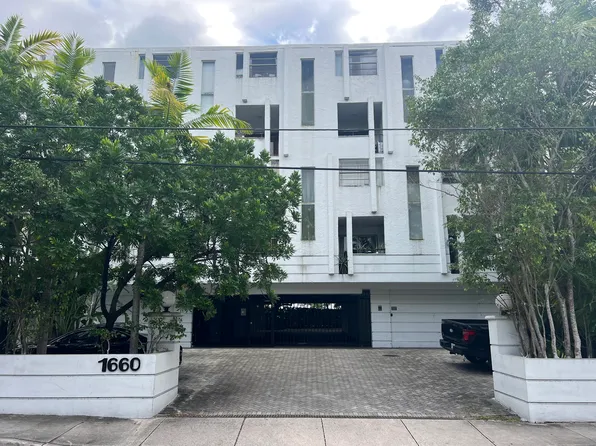1660 NE 135th St APT 15, Miami, FL 33181