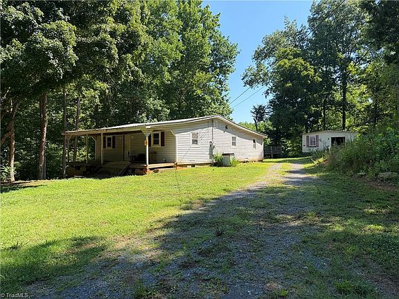 2nd image of 3308 Creekridge Country Rd