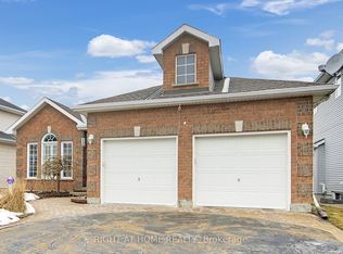 19 Cinnabar Way, Ottawa, ON K2S 1Y6