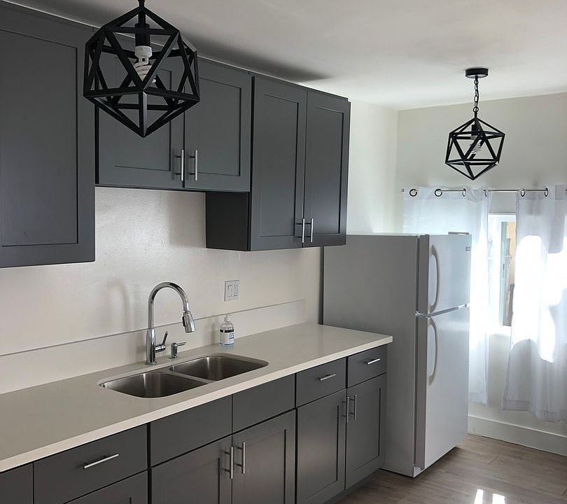 1st image of 1732 W 20th St #11514729