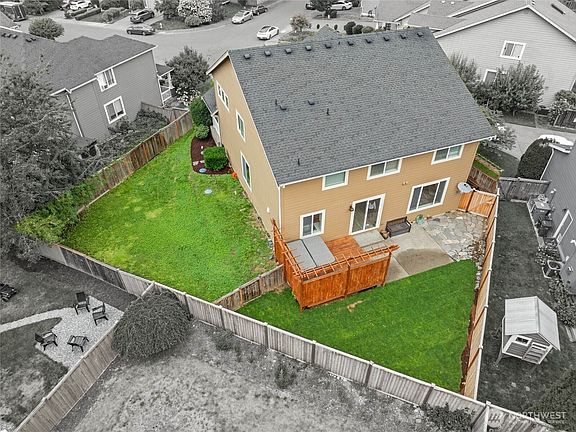 2nd image of 12221 184th Avenue E