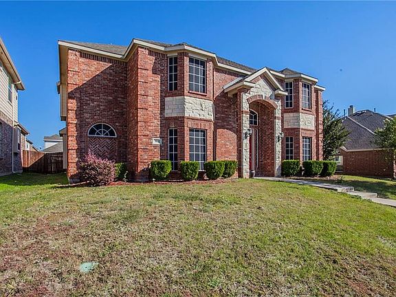 2nd image of 306 Wisteria Way