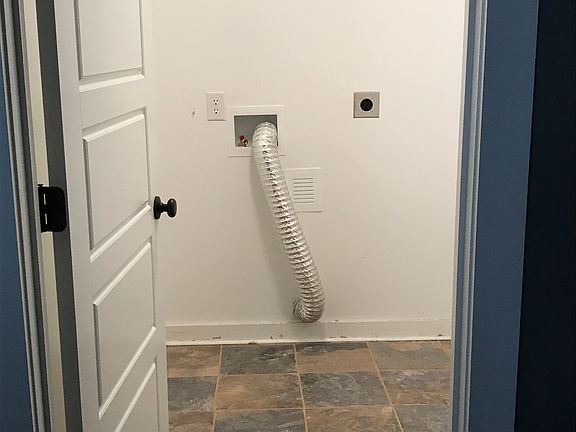 4th image of 4135 S Crysler Ave