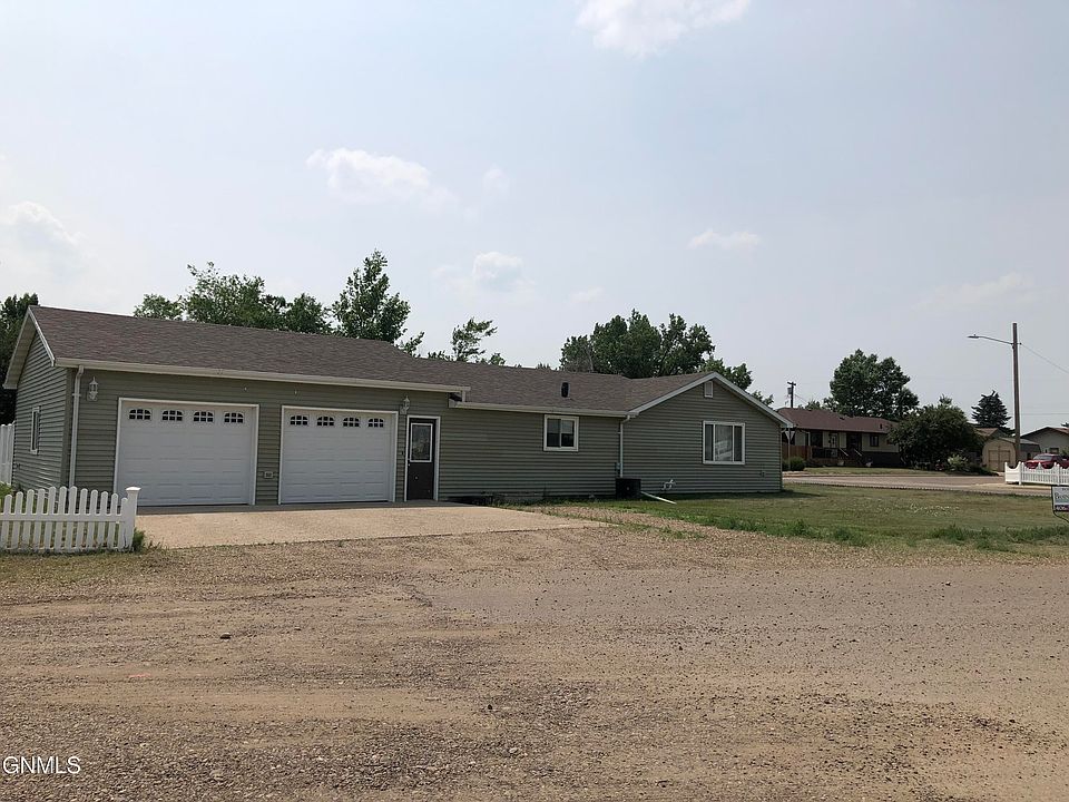 303 Olive St, Plentywood, MT 59254 Zillow