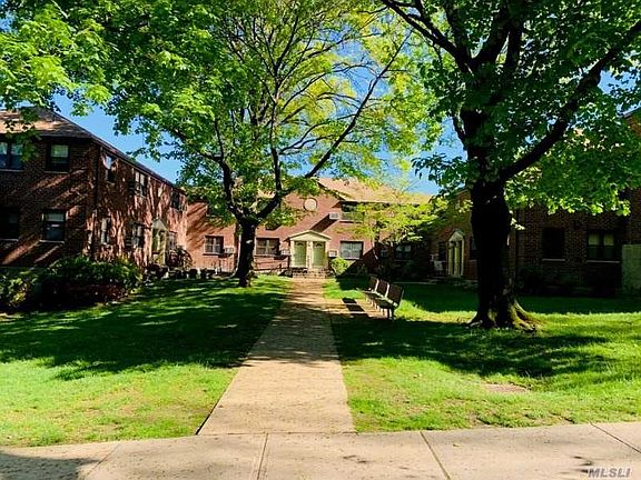 5th image of 24415 61st Ave