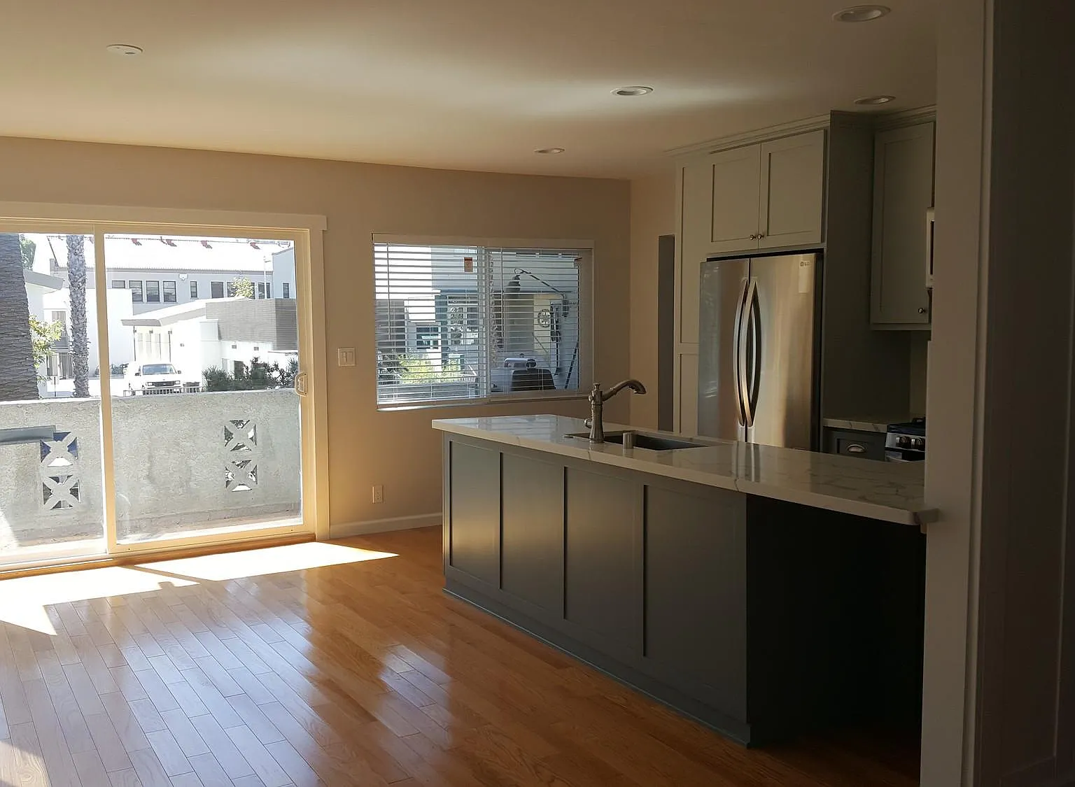 2 bed, 1350 sqft, $5,300 — Photo 3