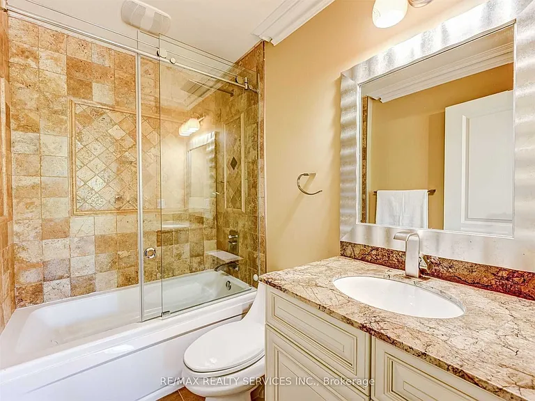 1570 Tipperary Ct — Photo 31