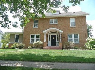 307 S Freedom St, Lena, IL 61048