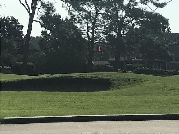 4th image of 24 Market Place Dr
