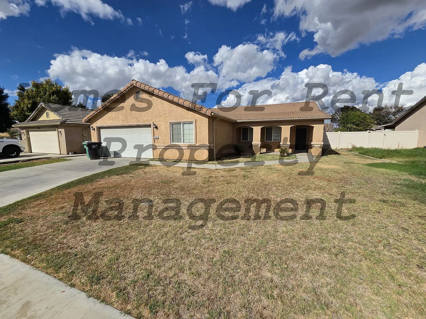 Beautiful 4 Bedroom 2 Bath Home — Photo 1