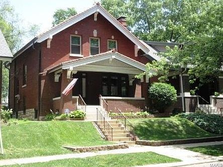 1st image of 925 Bellerive Blvd