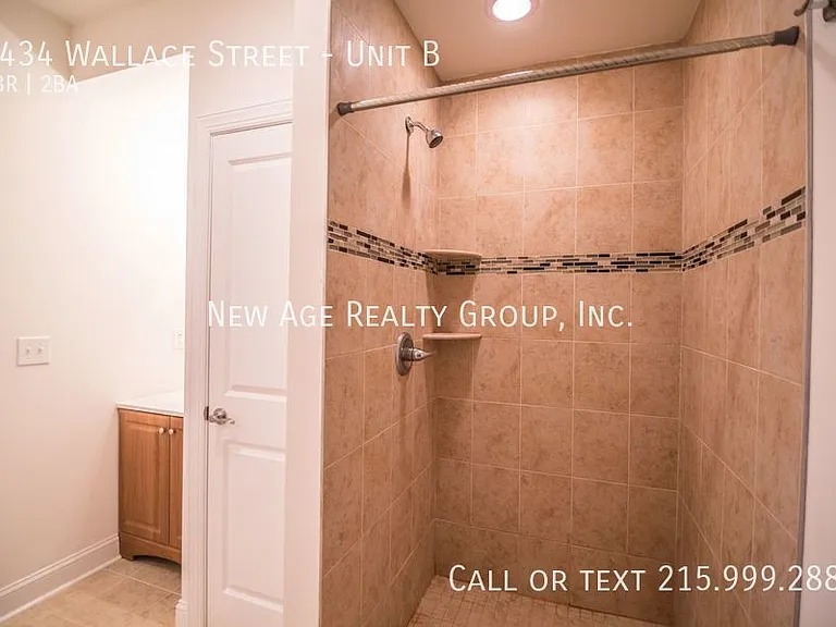3434 Wallace St #B — Photo 11