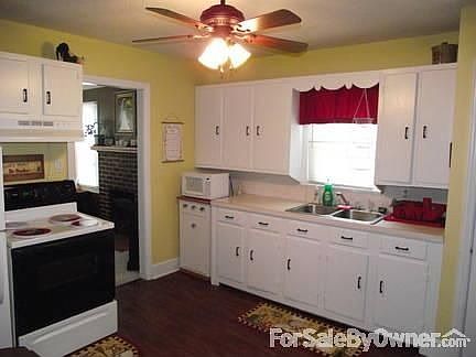 5th image of 627 Morris St