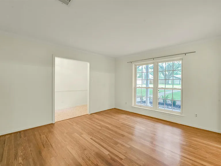110 Hillcrest Dr — Photo 30