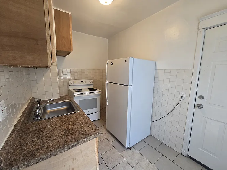 7342 Churchill Ave #2 — Photo 9