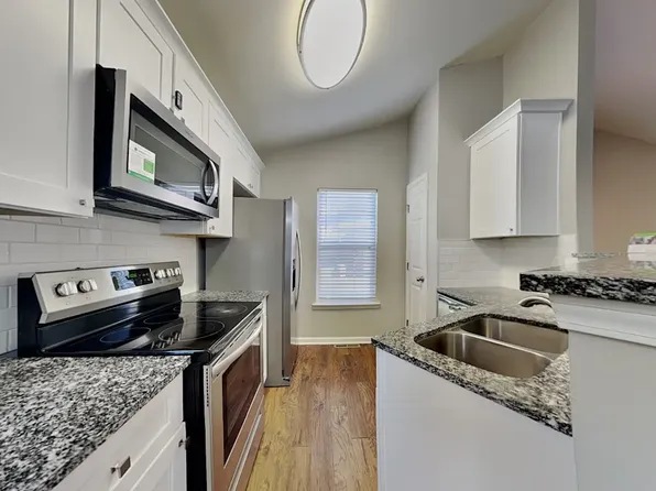 4021 Whitfield Rd, Winston Salem, NC 27105