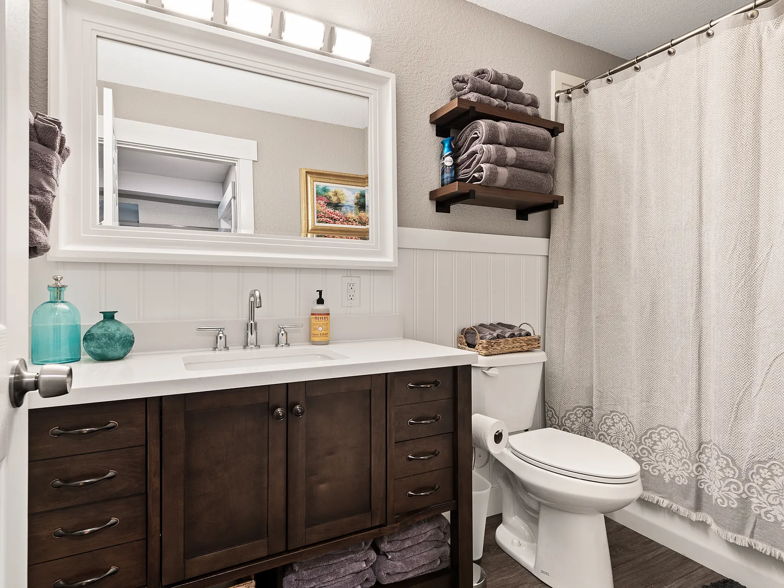 2 bed, $2,300 — Photo 3