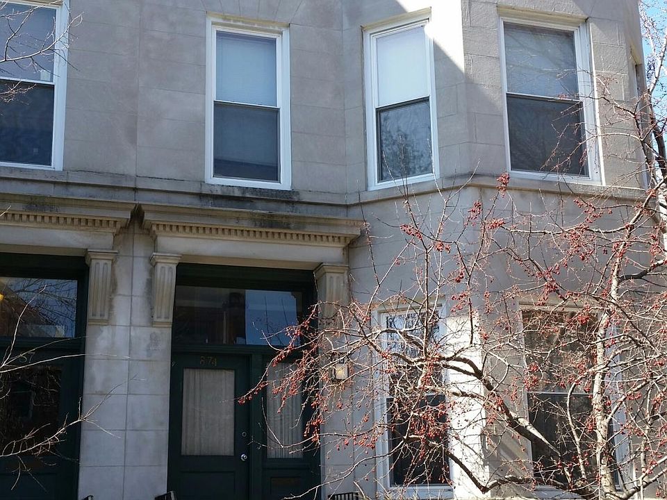 1st image of 874 N Paulina St APT G