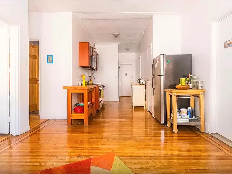302 E 3rd St #4A — Photo 7
