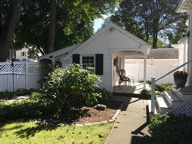 Building Photo 3