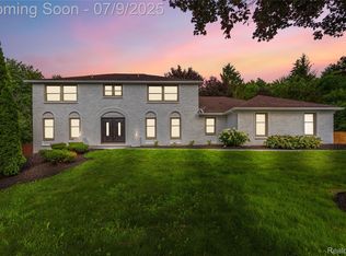 29818 Deer Run, Farmington Hills, MI