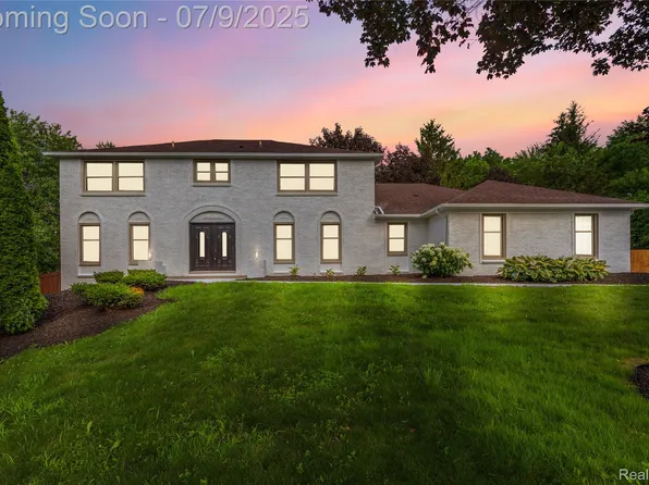 29818 Deer Run, Farmington Hills, MI 48331